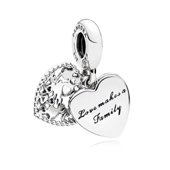 PANDORA love makes a family dangle charm - Picture 2 of 2